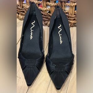 Nina Black Satin Pointed Toe Heels US 10 Leather Sole Kitten Heel Pumps shoes